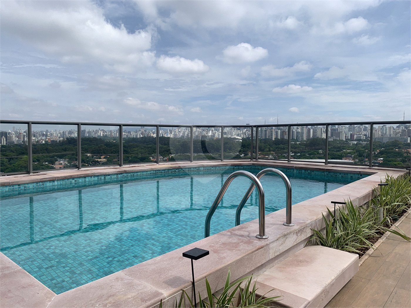 Apartamento à venda com 1 quarto em Indianópolis, São Paulo, SP