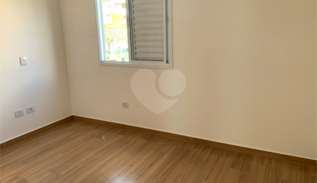 Casa à venda com 2 suítes no condomínio Residencial Napoles, São Paulo - SP