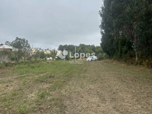 Terreno para construção à venda em Valadares, Vila Nova de Gaia, Portugal – 2.284 m²