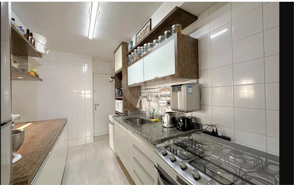 Apartamento à venda com 2 quartos, sendo 1 suíte,  em Água Branca, São Paulo, SP