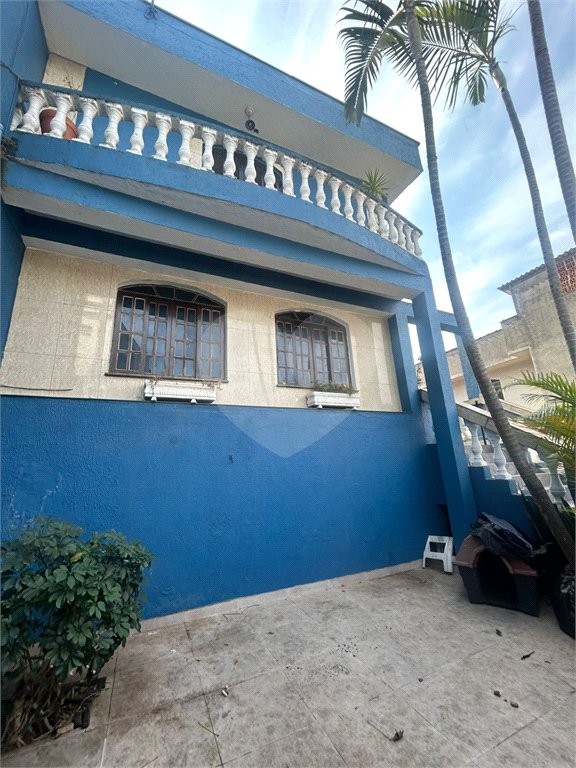 Sobrado à venda com 3 quartos, sendo 1 suíte,  em Tremembé, São Paulo, SP