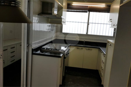 Apartamento à venda com 3 quartos, sendo 1 suíte, em Alto da Lapa, São Paulo, SP