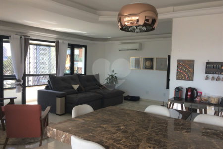 Apartamento à venda com 3 suítes em Vila Suzana, São Paulo, SP