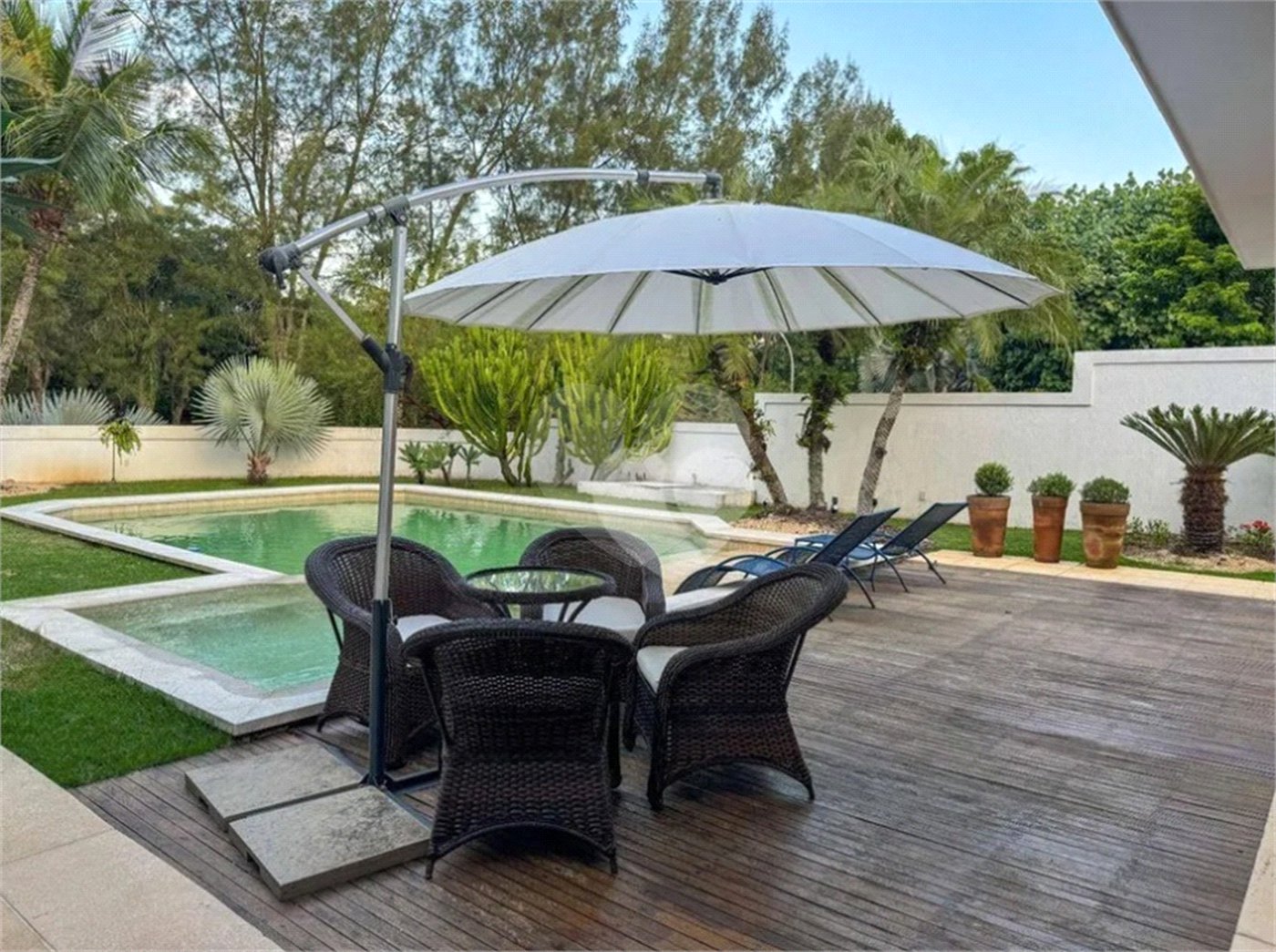 Casa à venda com 5 suítes no condomínio Malibu, Rio de Janeiro - RJ