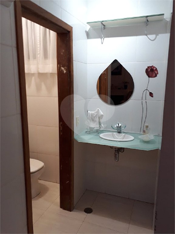 Sobrado à venda com 5 quartos, sendo 3 suítes, em Campos de Atibaia, Atibaia, SP
