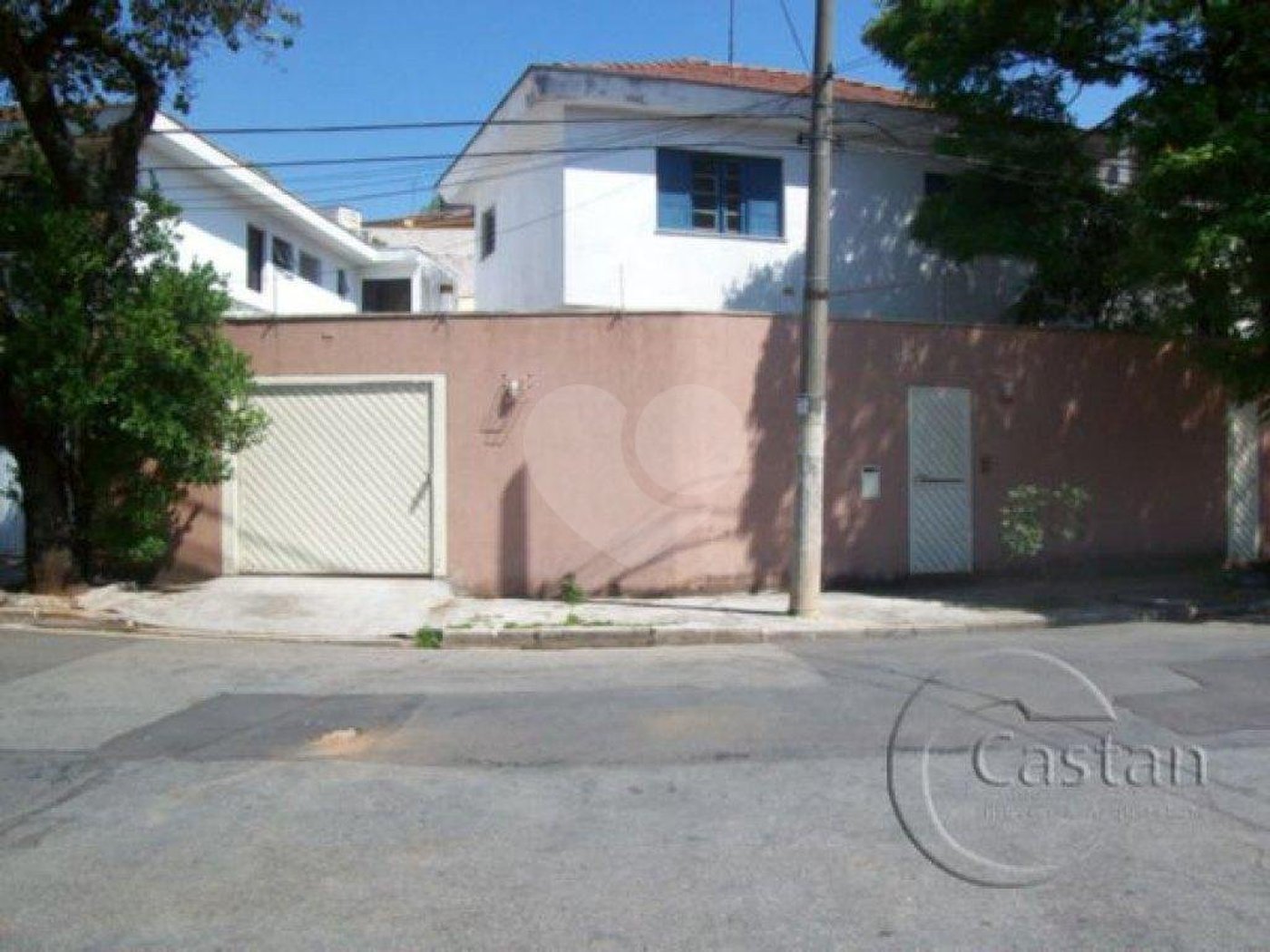 Sobrado à venda com 4 quartos, sendo 1 suíte, em Vila Monumento, São Paulo, SP