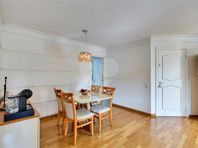 Apartamento à venda com 3 quartos, sendo 1 suíte,  em Alto da Boa Vista, São Paulo, SP
