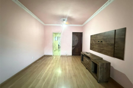 Apartamento à venda com 2 quartos, sendo 1 suíte,  em Tijuca, Rio de Janeiro, RJ