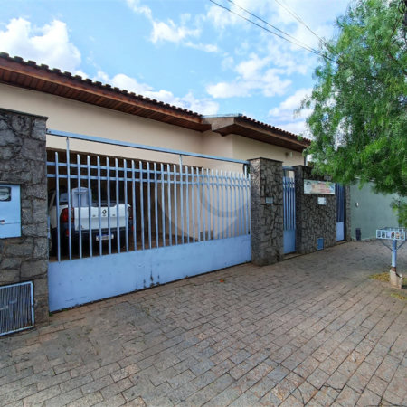 Casa à venda com 6 quartos, sendo 2 suítes, no Centro, Itapetininga, SP