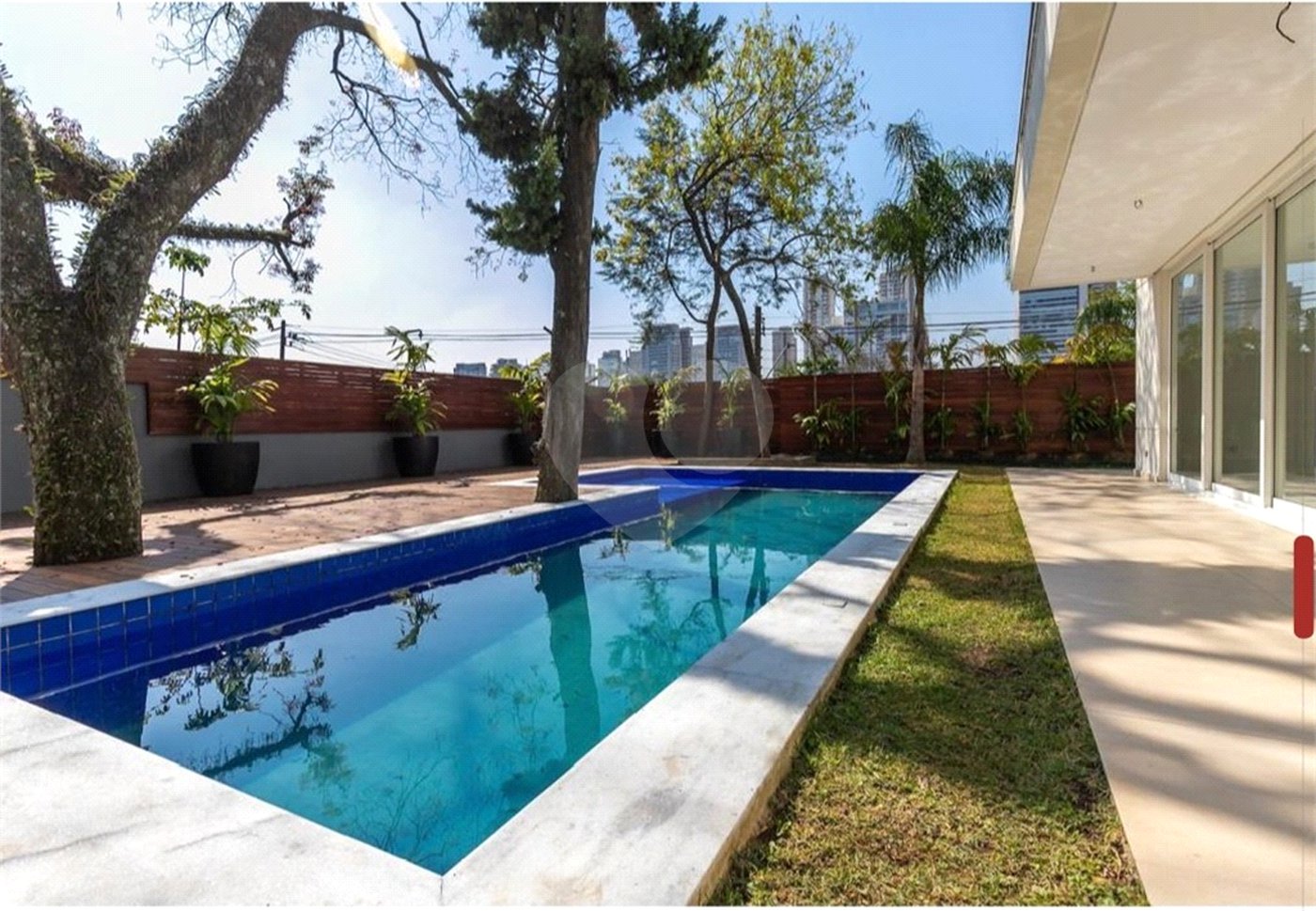 Casa à venda com 4 suítes no condomínio Porto Fino, São Paulo - SP