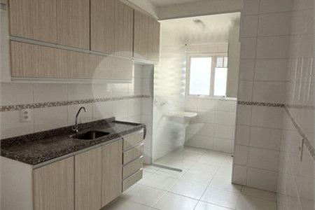 Apartamento à venda com 3 quartos, sendo 1 suíte,  em Jardim Nova Era, Salto, SP