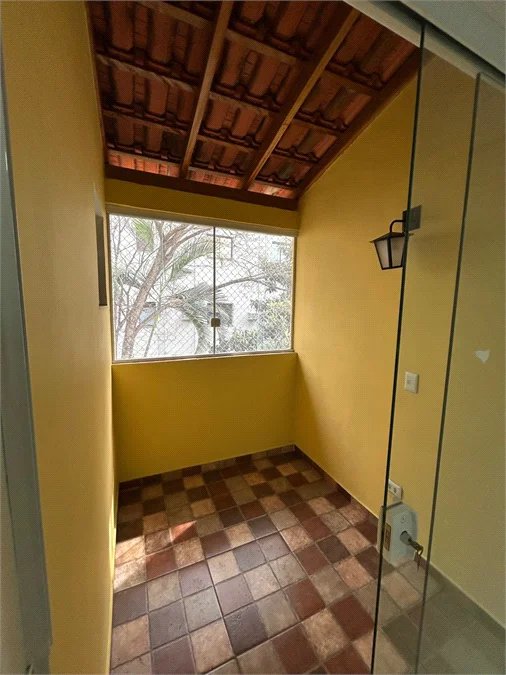 Casa de Vila para alugar com 4 suítes em Vila Romana, São Paulo, SP