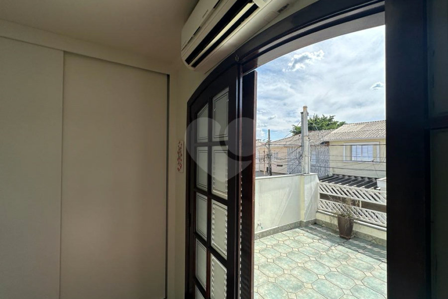 Sobrado à venda com 2 quartos em Vila Constança, São Paulo, SP