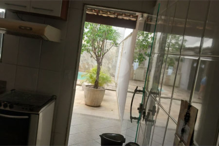CONDOMÍNIO VALE DAS PALMEIRAS - CASA 3 QTOS + SUITE + PISCINA + GARAGEM 4 CARROS + ENERGIA SOLAR