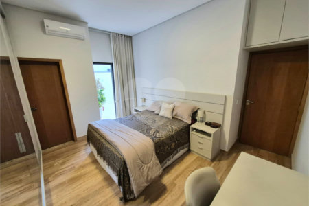 Casa à venda com 3 quartos, sendo 1 suíte,  no condomínio Mantova, Indaiatuba - SP