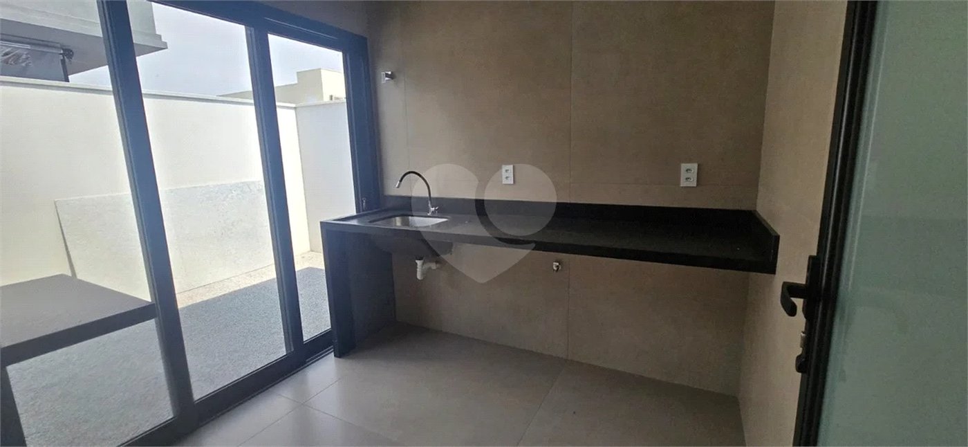 Casa à venda com 5 suítes no condomínio Parque Faber IV, São Carlos - SP