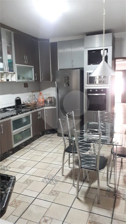 Casa à venda com 3 quartos, sendo 2 suítes,  em Vila Rosália, Guarulhos, SP