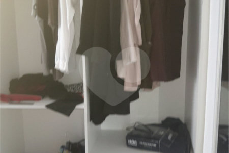 Casa à venda com 3 suítes em Moinho Velho, Cotia, SP