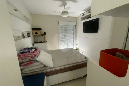 Casa à venda com 4 quartos, sendo 2 suítes, no condomínio Narandiba 23, São Paulo - SP