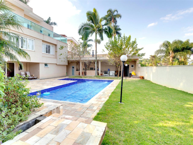 Casa à venda com 5 suítes em Jardim Marajoara, São Paulo, SP