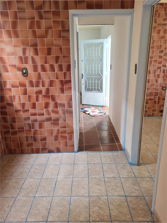 Casa à venda com 6 quartos em Vila dos Remédios, São Paulo, SP