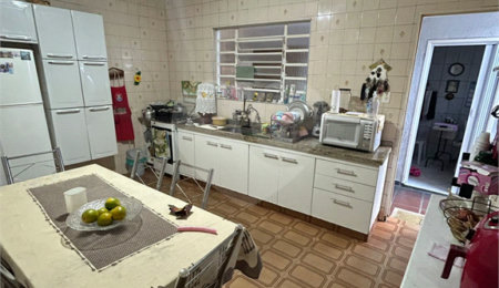 Sobrado à venda com 4 quartos, sendo 1 suíte,  em Parada Inglesa, São Paulo, SP