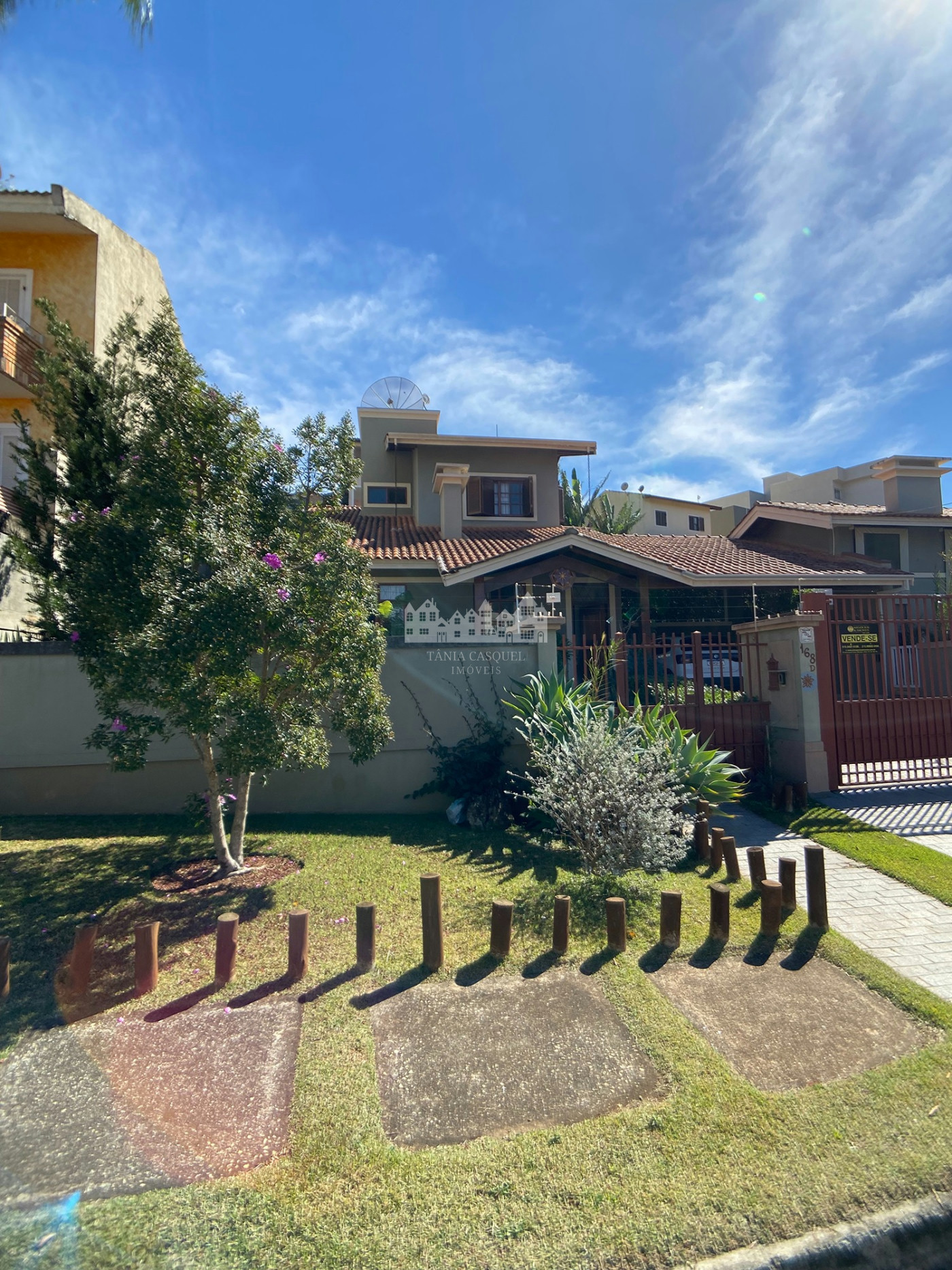 Casa à venda com 3 quartos, sendo 1 suíte, com vista deslumbrante em Recreio Maristela, Atibaia