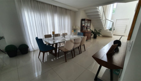 Casa à venda com 5 quartos, sendo 3 suítes, no condomínio Altos da Serra Iv - São José dos Campos - Sp, São José dos Campos - SP
