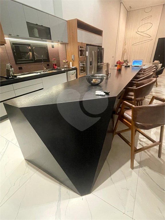 Casa à venda ou para alugar com 4 suítes no condomínio Jardim Salto Grande, Araraquara - SP
