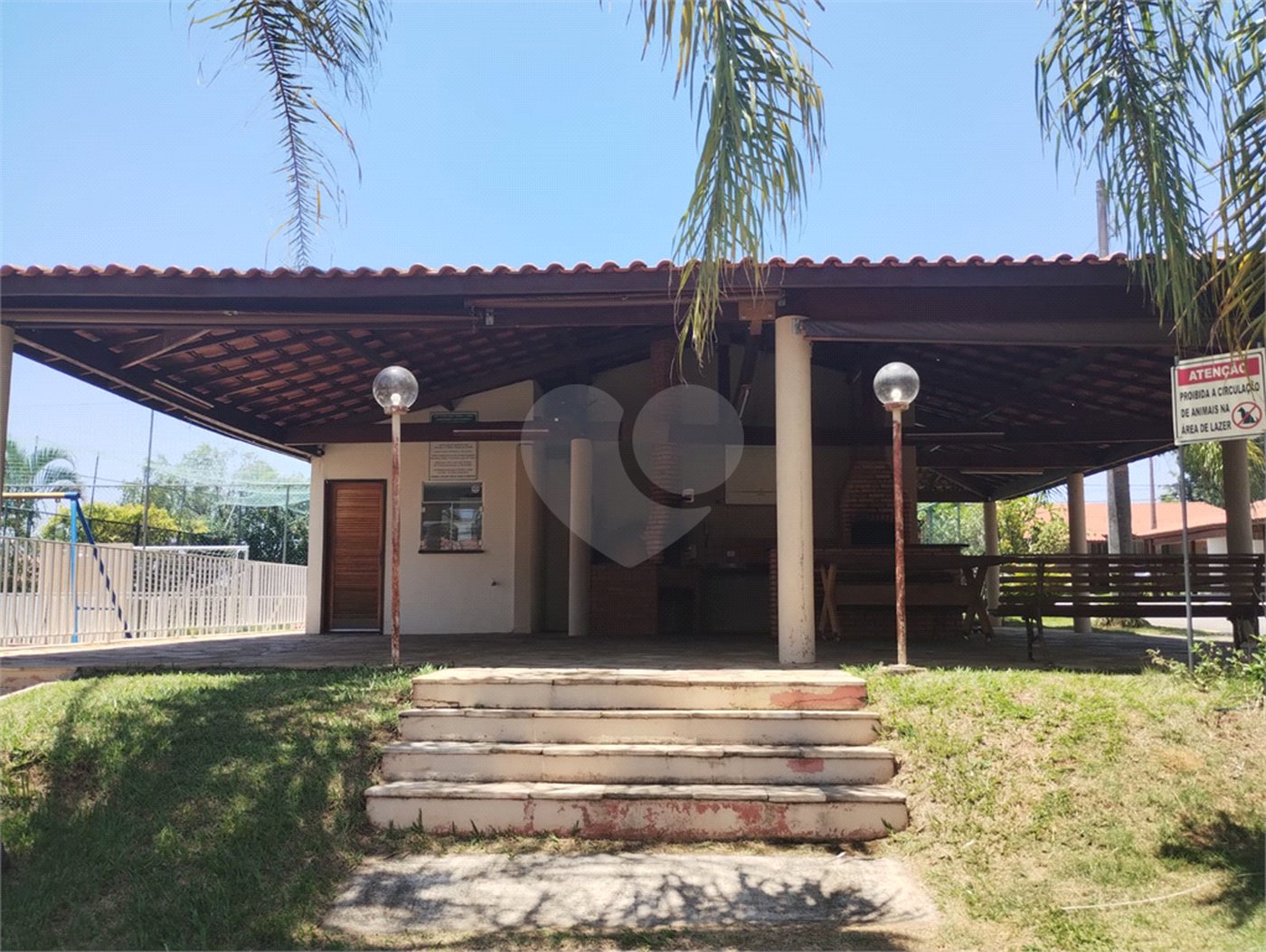 Casa à venda com 4 quartos, sendo 2 suítes,  no condomínio Villagio Colinas do Sol, Sorocaba - SP