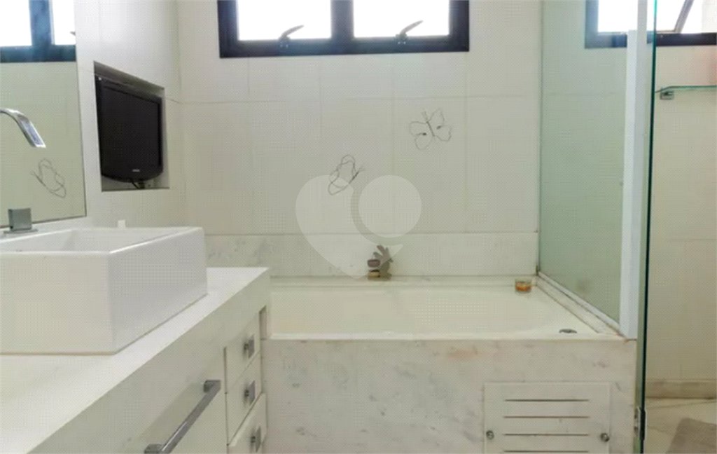Apartamento à venda com 3 suítes em Vila Gomes Cardim, São Paulo, SP