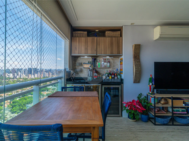 Apartamento à venda com 2 quartos, sendo 1 suíte,  em Alto da Boa Vista, São Paulo, SP