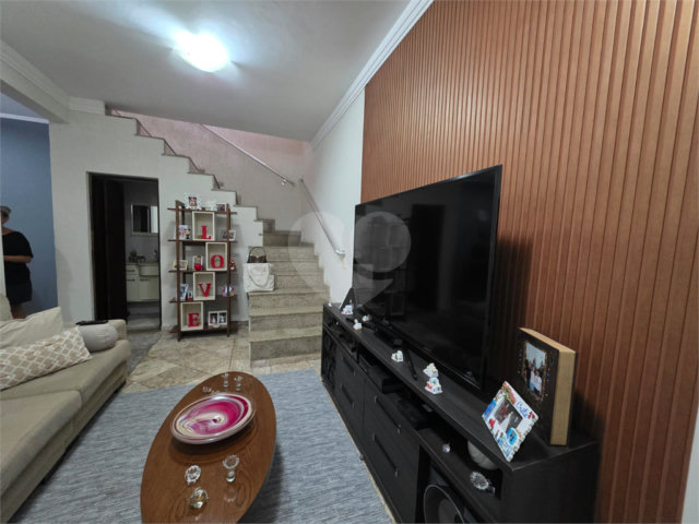 Sobrado à venda com 6 quartos, sendo 3 suítes,  em Imirim, São Paulo, SP