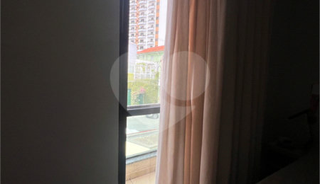 Sobrado à venda com 3 suítes em Vila Regente Feijó, São Paulo, SP