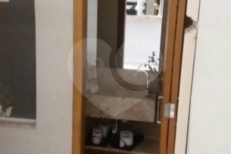 Sobrado à venda no Cambuci, Reformado 300 m2 - 4 Quartos/3 Suítes/ 2 Vagas de garagem