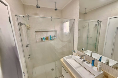 Casa à venda com 3 suítes no condomínio Villaggio Della Hípica, São Paulo - SP
