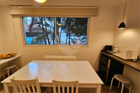 Apartamento à venda com 3 suítes em Indianópolis, São Paulo, SP