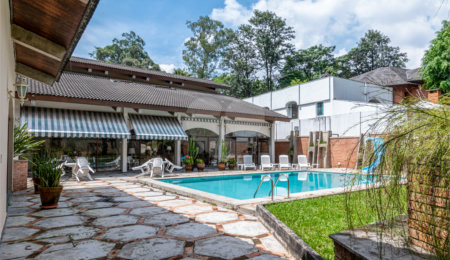 Casa de Vila à venda ou para alugar com 5 suítes em Jardim dos Estados, São Paulo, SP
