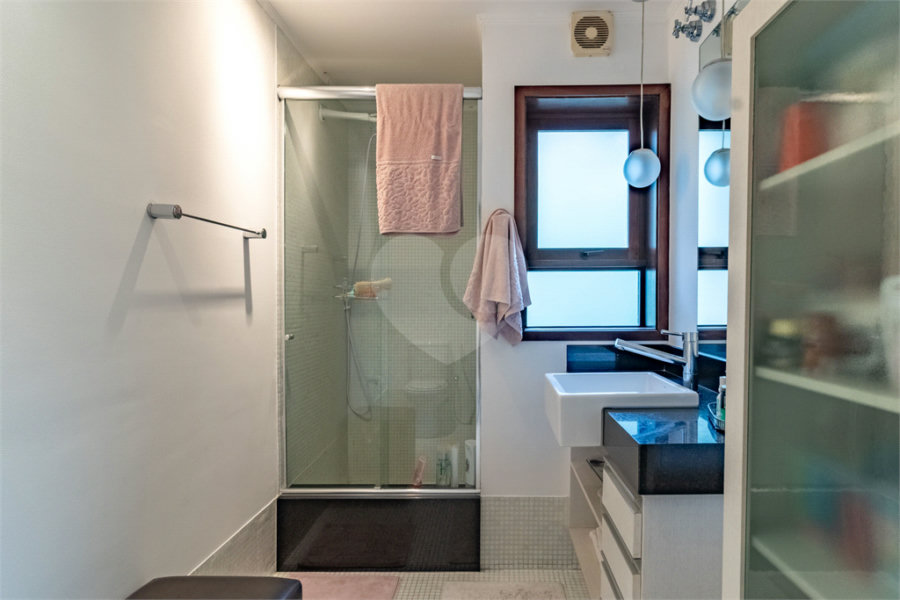 Casa à venda com 3 quartos, sendo 1 suíte, em Jardim Paulistano, São Paulo, SP