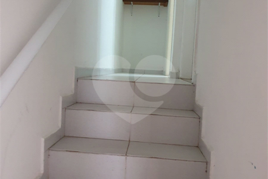 Sobrado à venda com 4 quartos, sendo 2 suítes,  em Santana, São Paulo, SP