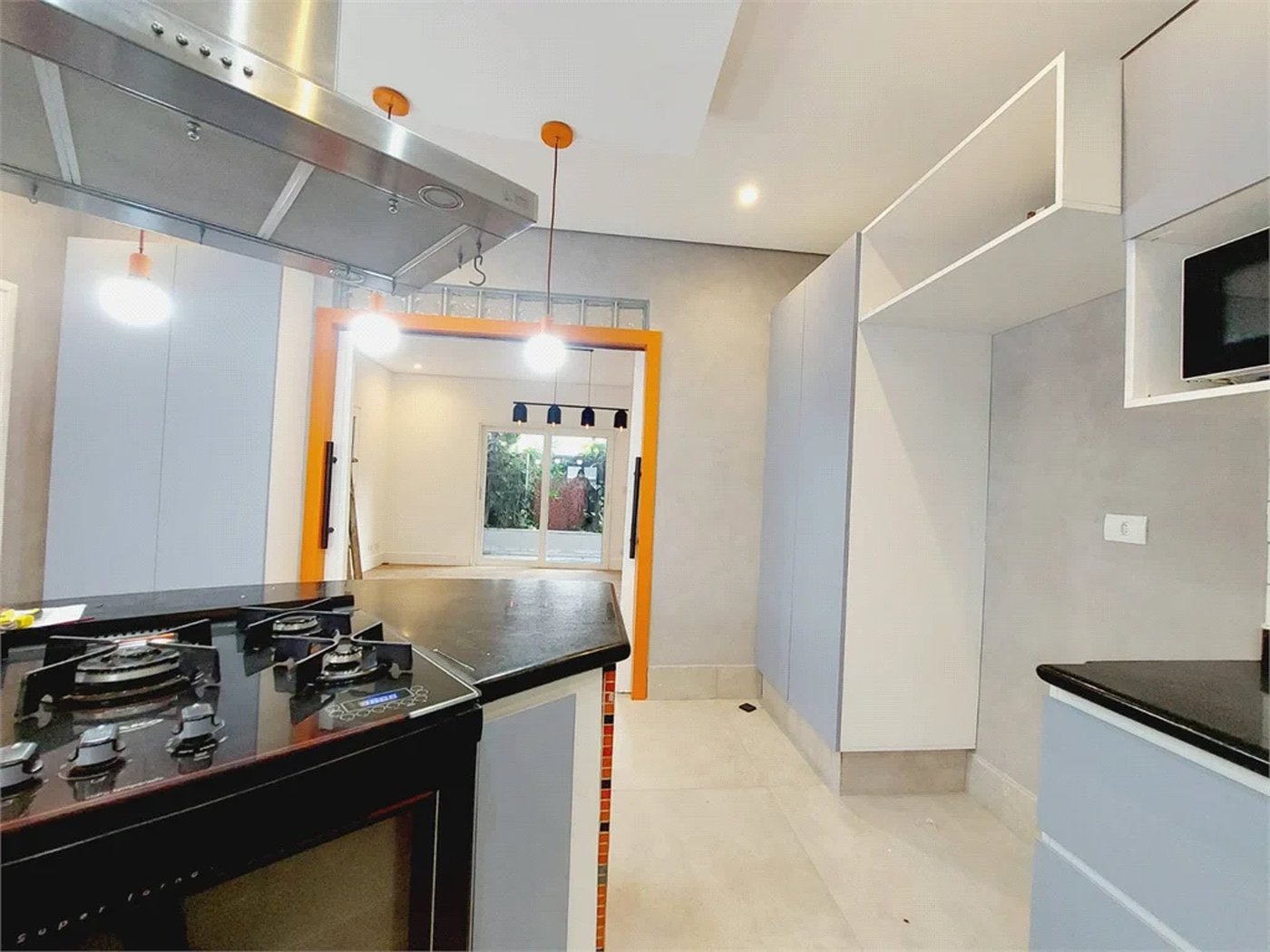 Casa à venda com 3 suítes em Lapa, São Paulo, SP