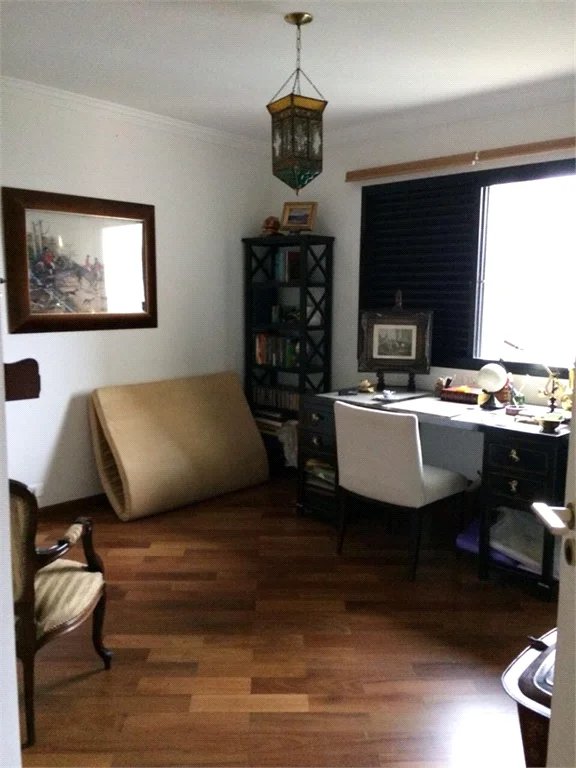Apartamento à venda com 3 suítes em Vila Suzana, São Paulo, SP