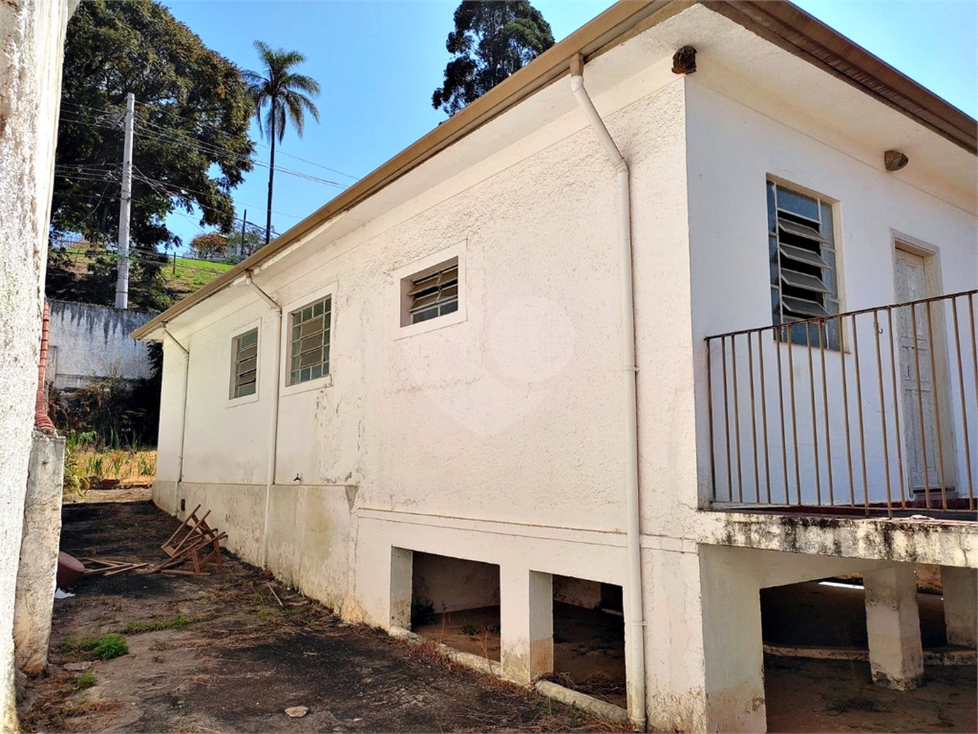 Casa Térrea à venda com 3 quartos em Horto, São Paulo, SP