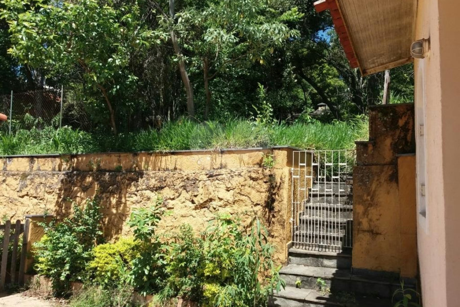 Sobrado à venda com 4 quartos, sendo 1 suíte, em Tremembé, São Paulo, SP
