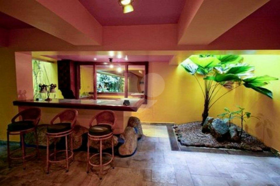Casa à venda ou para alugar com 5 suítes em Jardim São Bento, São Paulo, SP