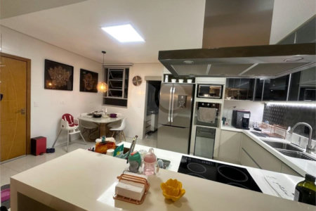 Apartamento à venda com 3 quartos, sendo 1 suíte, em Cambuci, São Paulo, SP