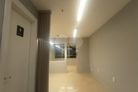 Sala para alugar em Del Castilho, Rio de Janeiro, RJ