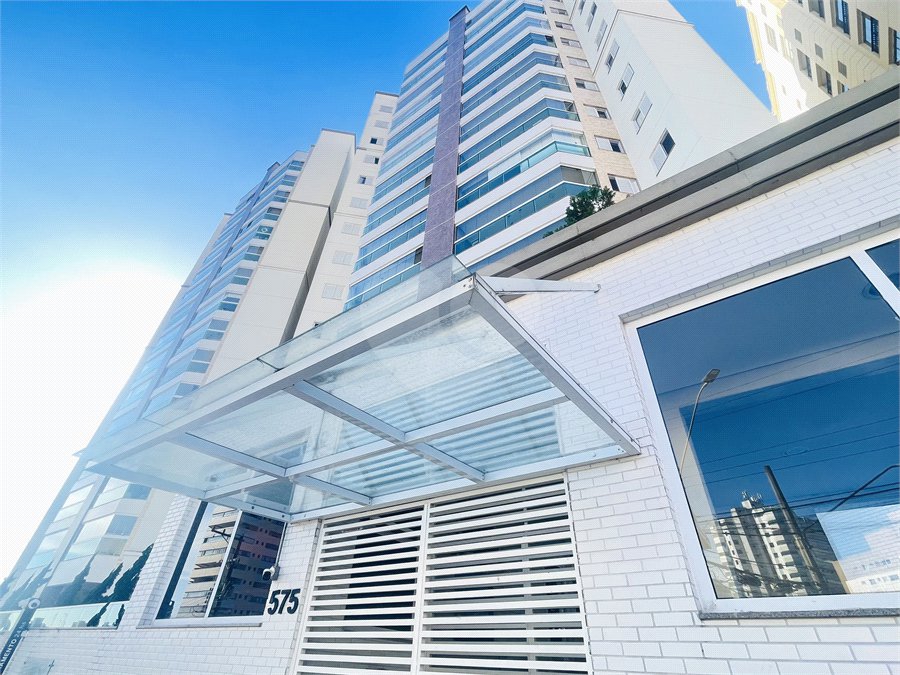 Apartamento à venda com 3 quartos, sendo 1 suíte,  em Nova Petrópolis, São Bernardo do Campo, SP