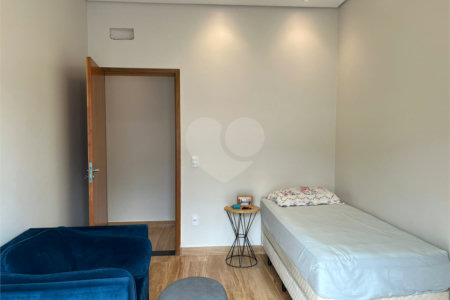 Casa à venda com 3 quartos, sendo 1 suíte, no condomínio Residencial Evidências, Indaiatuba - SP