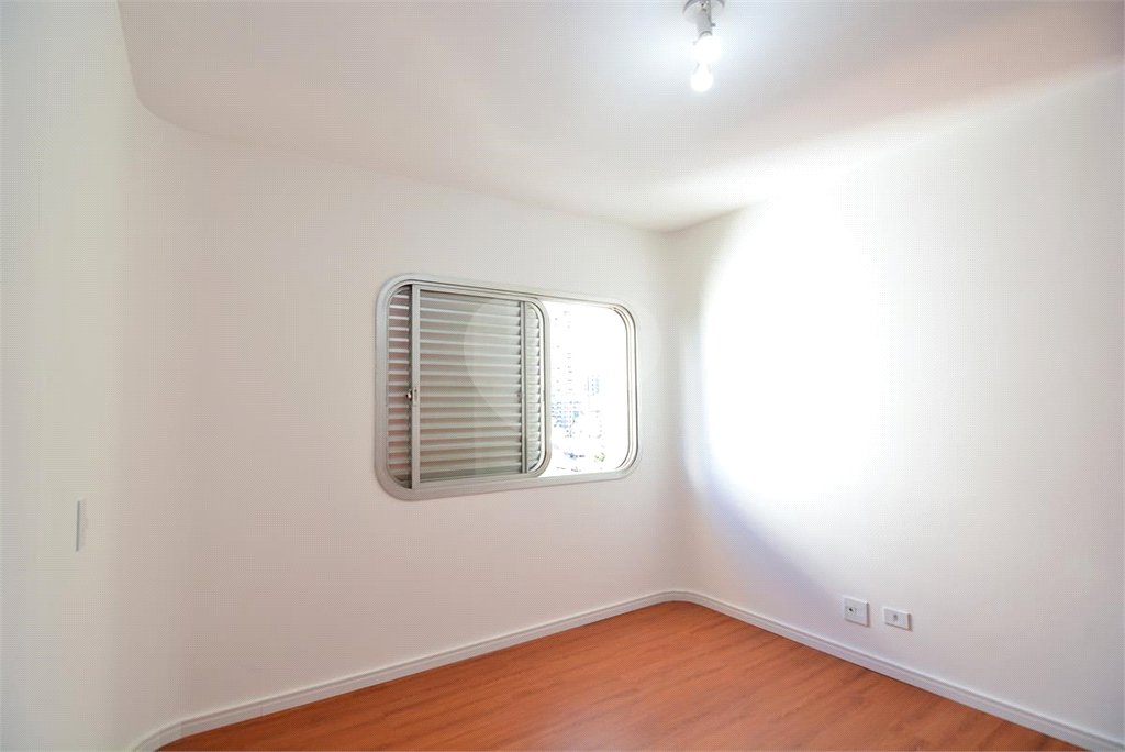 Apartamento à venda com 4 quartos, sendo 2 suítes,  em Brooklin Paulista, São Paulo, SP